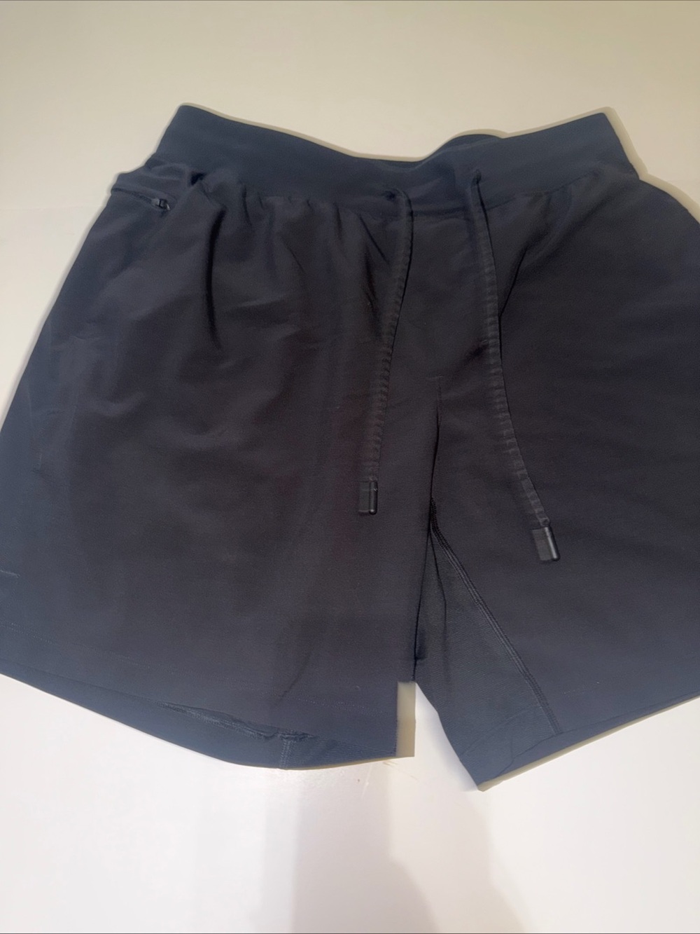 Lululemon Men’s Black Athletic Shorts L Drawstring Elastic Waist Gym Training